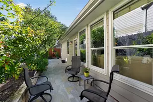 2713 Kinney Oaks Ct, Austin, TX 78704 - Photo 19