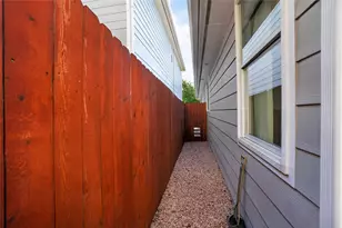 2713 Kinney Oaks Ct, Austin, TX 78704 - Photo 23