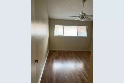 806 W 24th Street #308, Austin, TX 78705 - Photo 17
