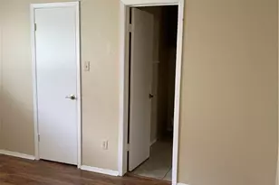 806 W 24th St, Austin, TX 78705 - Photo 19