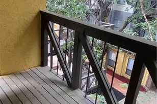 806 W 24th St, Austin, TX 78705 - Photo 23