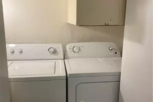 806 W 24th St, Austin, TX 78705 - Photo 9