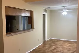 806 W 24th St, Austin, TX 78705 - Photo 5