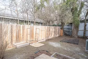 6001 Cameron Rd, Austin, TX 78723 - Photo 23