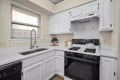 10559 Bilbrook Place, Austin, TX 78748 - Photo 9