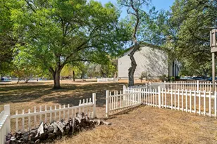 1806 River Crossing Cr Circle, Austin, TX 78741 - Photo 17