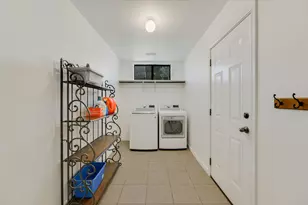 128 W Adelanta Pl, Round Rock, TX 78681 - Photo 11