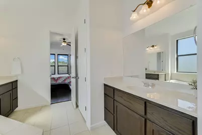 128 W Adelanta Place, Round Rock, TX 78681 - Photo 7