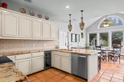 5229 Hupedo Ranch Road, Spicewood, TX 78669 - Photo 15