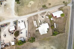 185 Co Rd 107, Caldwell, TX 77836 - Photo 17