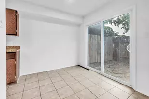 5805 Cougar Dr, Austin, TX 78745 - Photo 5