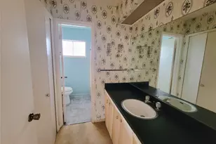 6605 Highpoint Dr, Austin, TX 78723 - Photo 9