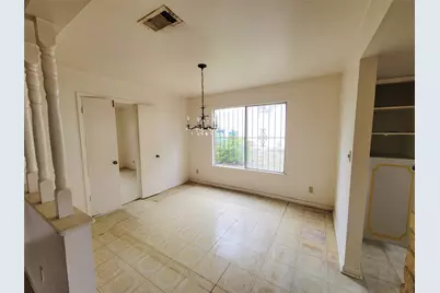 6605 Highpoint Drive, Austin, TX 78723 - Photo 5