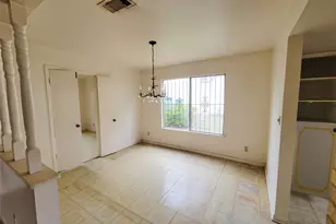 6605 Highpoint Dr, Austin, TX 78723 - Photo 5