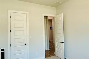 1304 Snowdrop Dr, Georgetown, TX 78628 - Photo 15