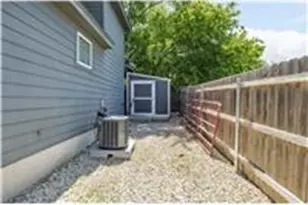 7206 Bethune Ave, Austin, TX 78752 - Photo 31