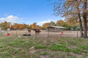 149 Wayside Dr, Elgin, TX 78621 - Photo 15