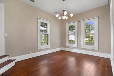 710 Gresham Street, Smithville, TX 78957 - Photo 7