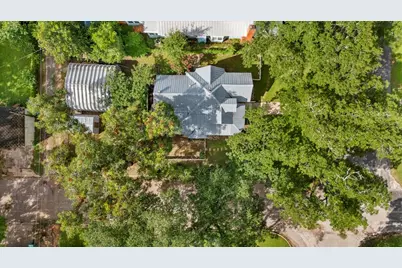 710 Gresham Street, Smithville, TX 78957 - Photo 35