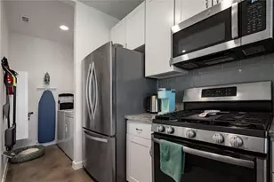 4702 Leslie Ave, Austin, TX 78721 - Photo 3