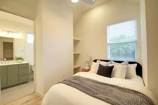 6802 Montana St, Austin, TX 78741 - Photo 7
