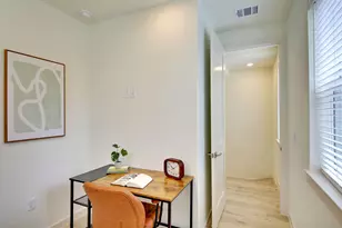 6802 Montana St, Austin, TX 78741 - Photo 11