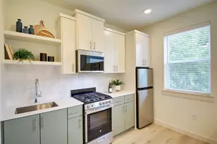 6802 Montana St, Austin, TX 78741 - Photo 3