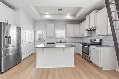 10221 Forest Grove Drive, Austin, TX 78747 - Photo 7