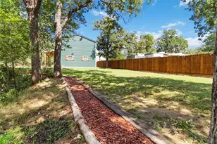 106 Harper Dr, Bastrop, TX 78602 - Photo 29