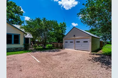 209 Lockhart Street, Martindale, TX 78655 - Photo 31