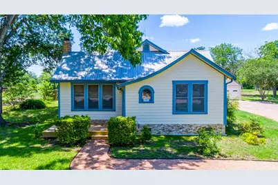 209 Lockhart Street, Martindale, TX 78655 - Photo 1
