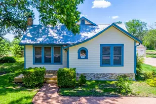 209 Lockhart St, Martindale, TX 78655 - Photo 1