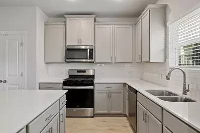 1012 Legend Milton Lane, Austin, TX 78748 - Photo 7