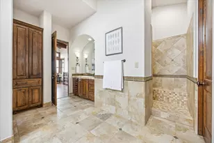 709 S Angel Light Dr, Spicewood, TX 78669 - Photo 25