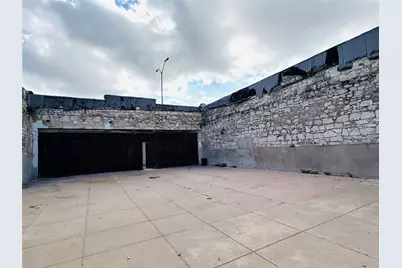 107 N Main Street, Taylor, TX 76574 - Photo 3