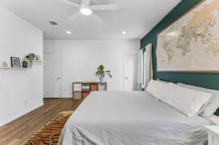 8702 Meridian Oak Ln, Austin, TX 78744 - Photo 13
