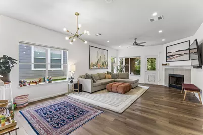 8702 Meridian Oak Lane, Austin, TX 78744 - Photo 9