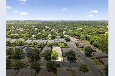 8702 Meridian Oak Lane, Austin, TX 78744 - Photo 35