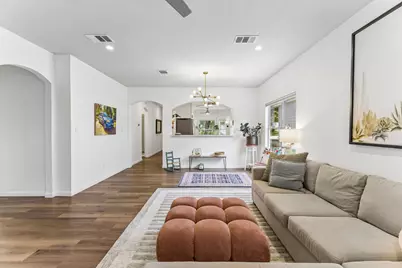 8702 Meridian Oak Lane, Austin, TX 78744 - Photo 7