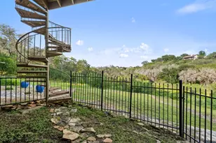 340 Harbor Dr, Spicewood, TX 78669 - Photo 31