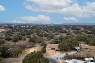 1109 Co Rd 132A, Kingsland, TX 78639 - Photo 3