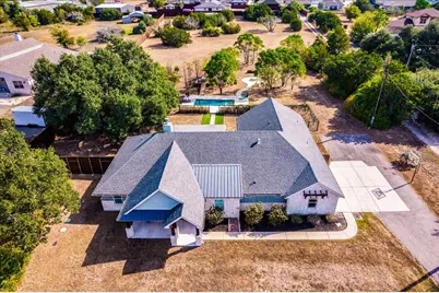 109 Deep Lake Circle, Liberty Hill, TX 78642 - Photo 35
