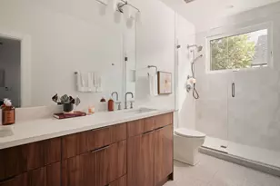 1215 Fort Branch Blvd, Austin, TX 78721 - Photo 15