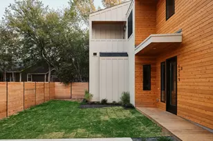 1215 Fort Branch Blvd, Austin, TX 78721 - Photo 3