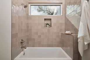 1215 Fort Branch Blvd, Austin, TX 78721 - Photo 13