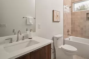 1215 Fort Branch Blvd, Austin, TX 78721 - Photo 11