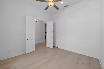 825 S Hemingway Loop, Liberty Hill, TX 78642 - Photo 7