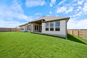 825 S Hemingway Loop, Liberty Hill, TX 78642 - Photo 25