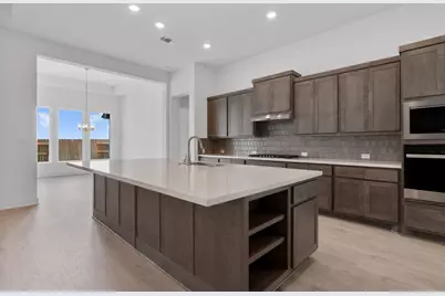 825 S Hemingway Loop, Liberty Hill, TX 78642 - Photo 9