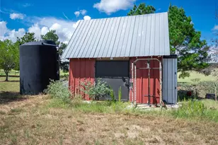 245 Country Ln, McDade, TX 78650 - Photo 31